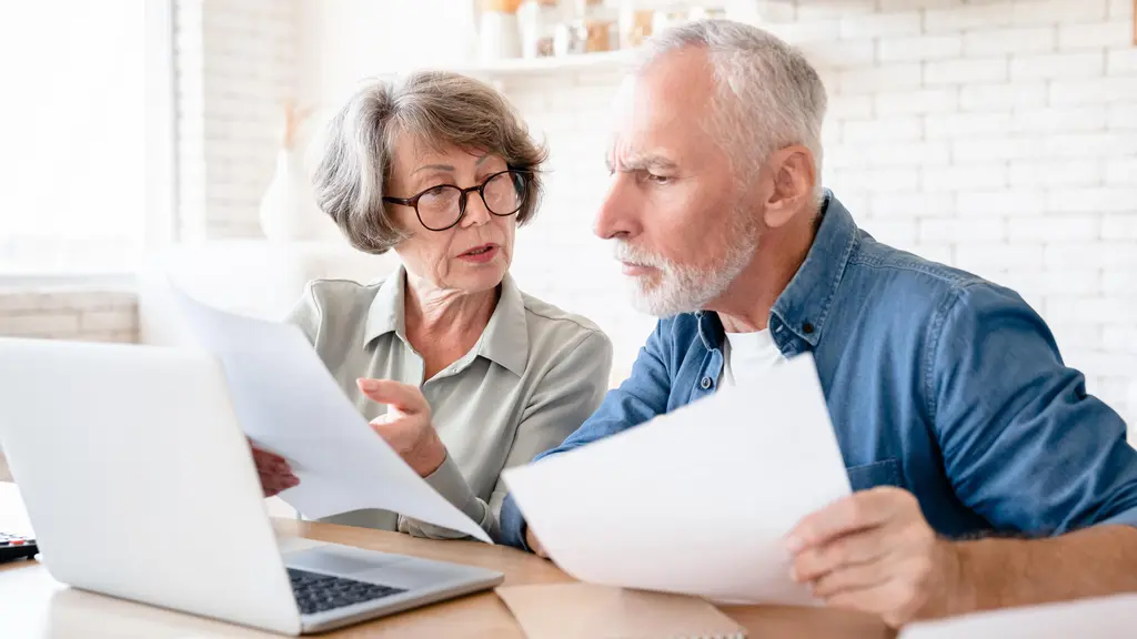 Invalidní důchody se od ledna 2026 mění. Někteří si výrazně polepší, jiní budou úplně bez koruny