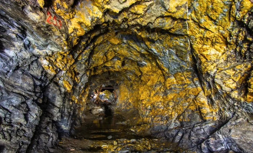 Geologové objevili "superobří" ložisko zlata za 83 miliard dolarů: Jak vypadá zlato, které mění pravidla hry?