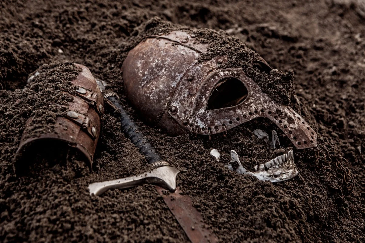 Proč se farmář bál postavit silnici: Pod podlahou starého domku ležel vikingský poklad - image 2