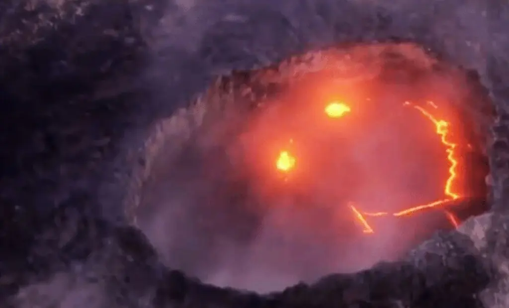 Proč se havajská sopka Kilauea najednou „usmála“? Fotka, kterou sdílí celý svět