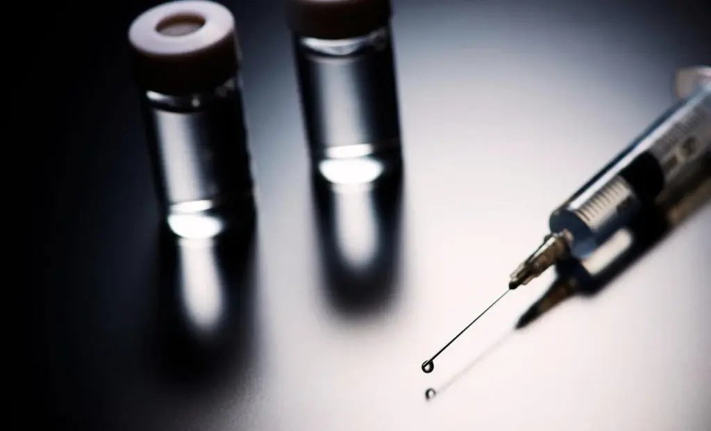 Anděl smrti v nemocnici: Jak laboratoř odhalila vraha, který se skrýval roky