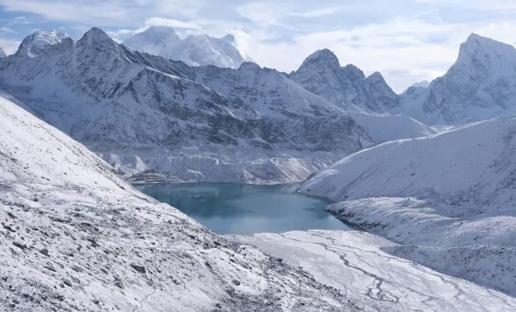 Čína buduje obří přehradu, o které téměř nikdo neví