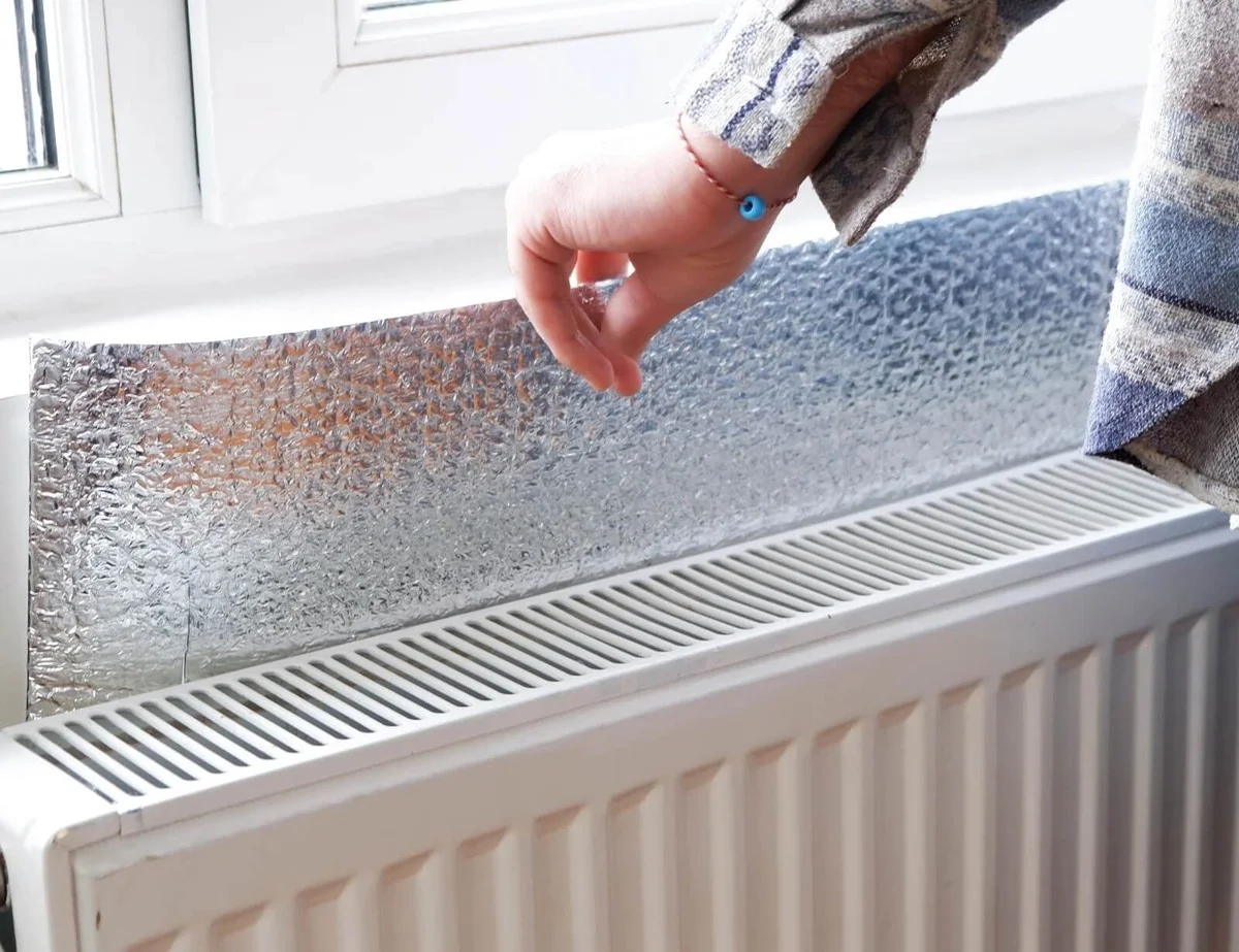 Fólie za radiátorem: Tepelná revoluce ve vaší domácnosti - image 1