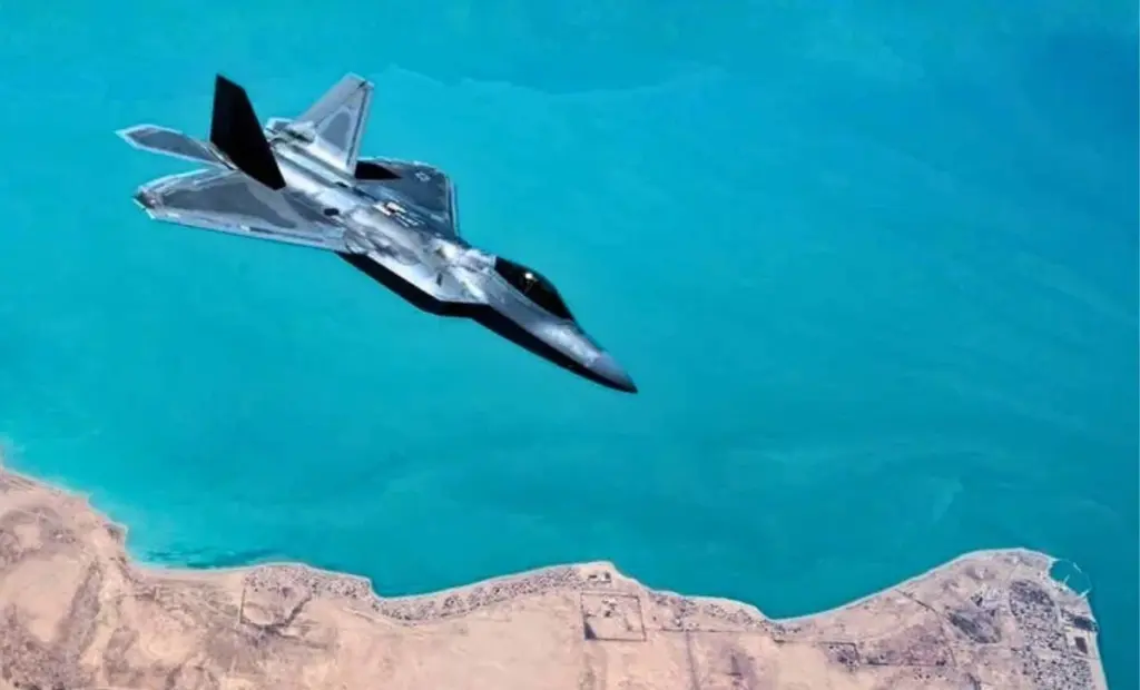 Letadlo amerického letectva opouští Al Udeid: Chystá se letecký útok na Írán?