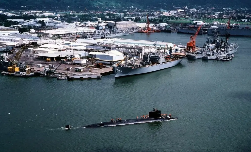 Oživili studenoválečnou základnu: USA budují pár kilometrů od Číny největší zbrojní centrum na světě