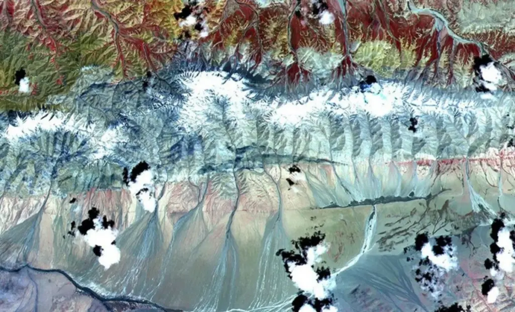 Pod Himálají se trhá kontinent: Zjistili jsme, co to pro nás znamená