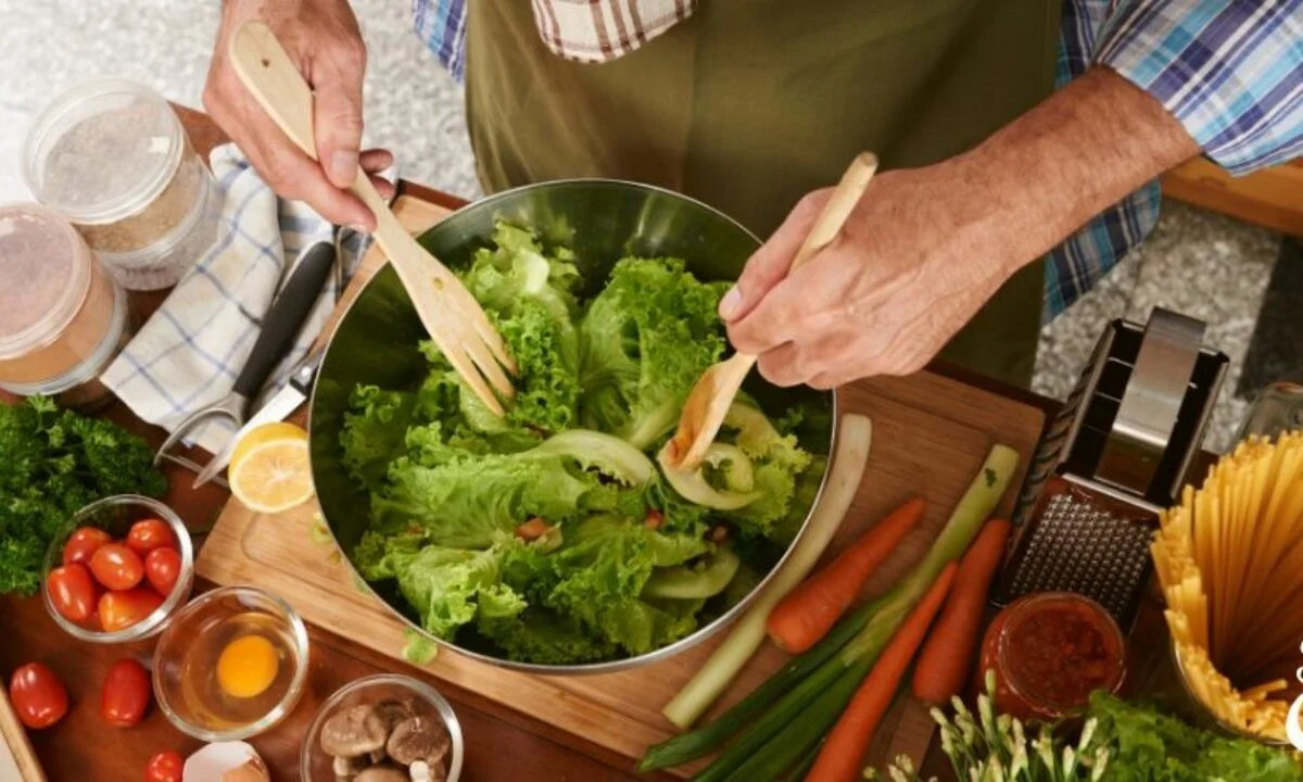 Vyměňte alobal: Tři věci, které kuchaři v roce 2024 dávají při pečení do trouby - image 2