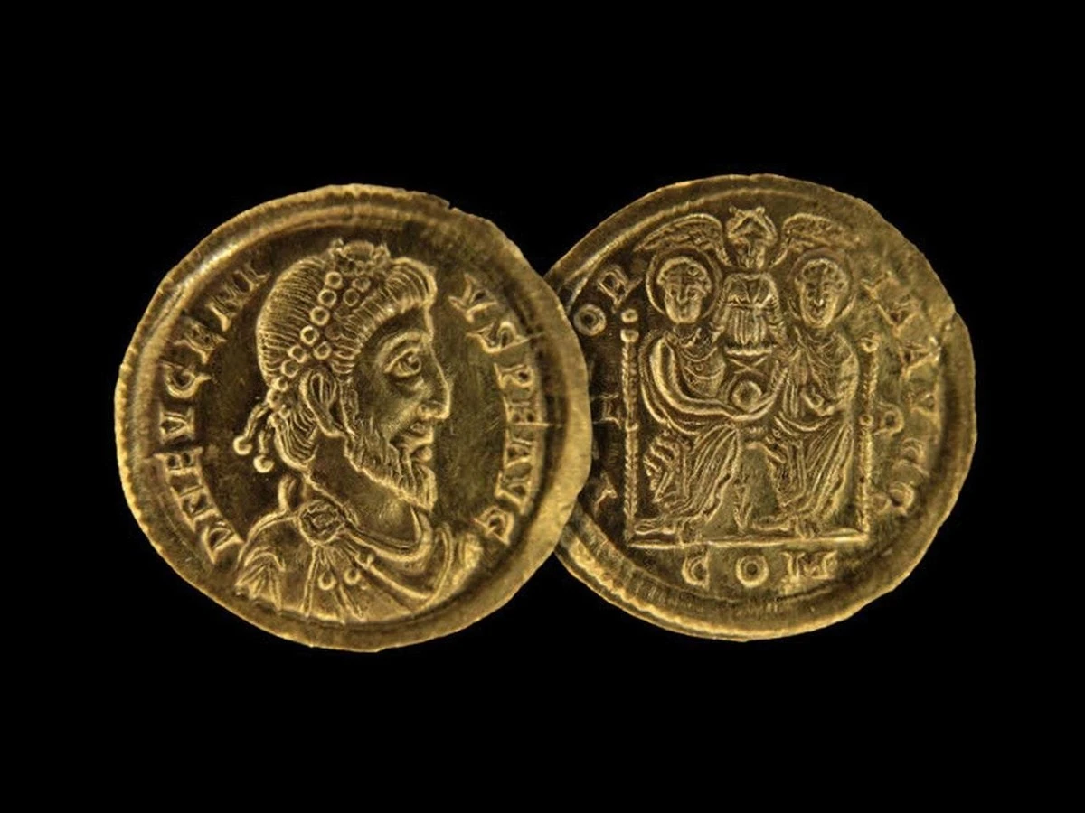 Australský zlatokop objevil zřídka vídanou japonskou minci z 19. století - image 2