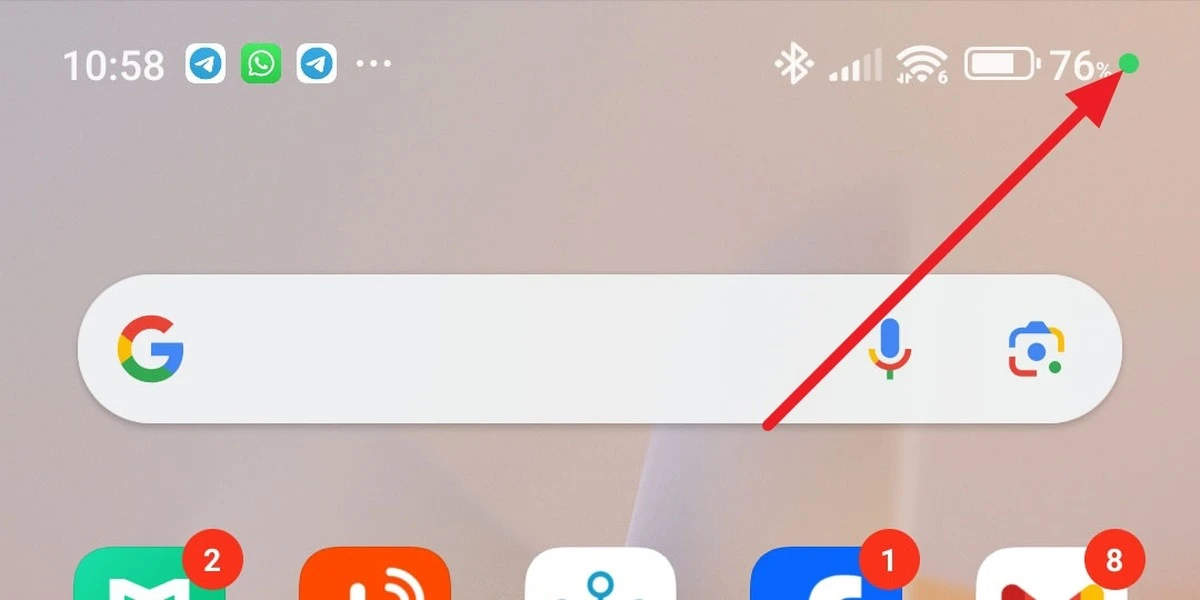 Miliony denně přehlíží: Co zelená tečka na liště telefonu skutečně znamená a proč by vás to mělo zajímat - image 1