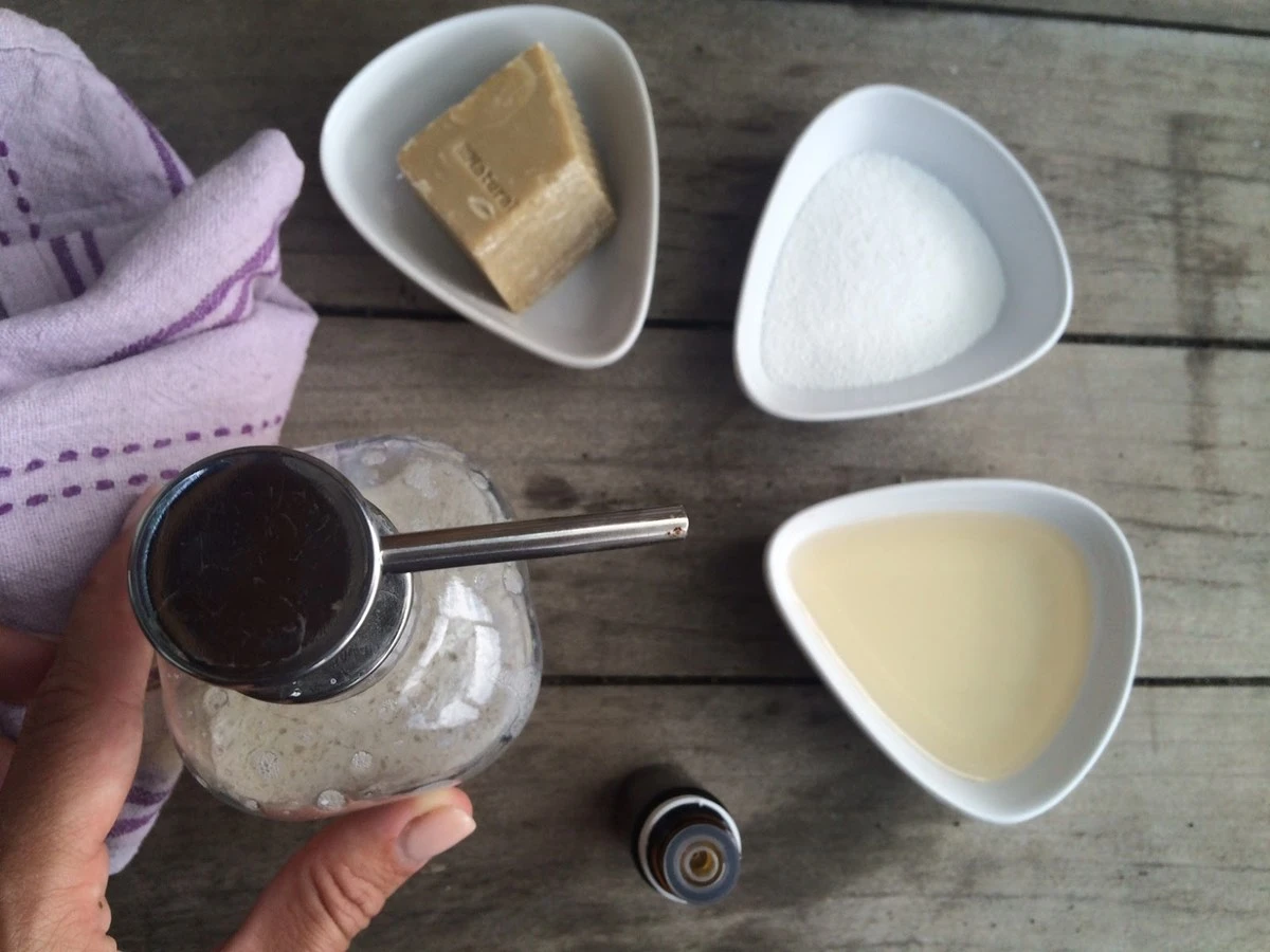 Proč zkusit domácí jar na nádobí: jen 3 ingredience a úspora vás nadchne - image 1