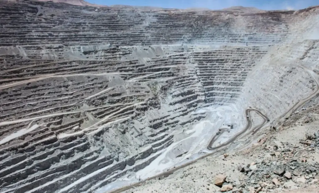 Tajemství pod supervulkánem: Američané objevili obrovské ložisko lithia za 1,5 bilionu dolarů