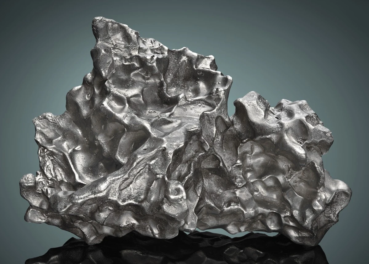 Vědci žasnou: 4,5 miliardy let starý kus vesmíru zadržen v Rusku jako „socha“ - image 1