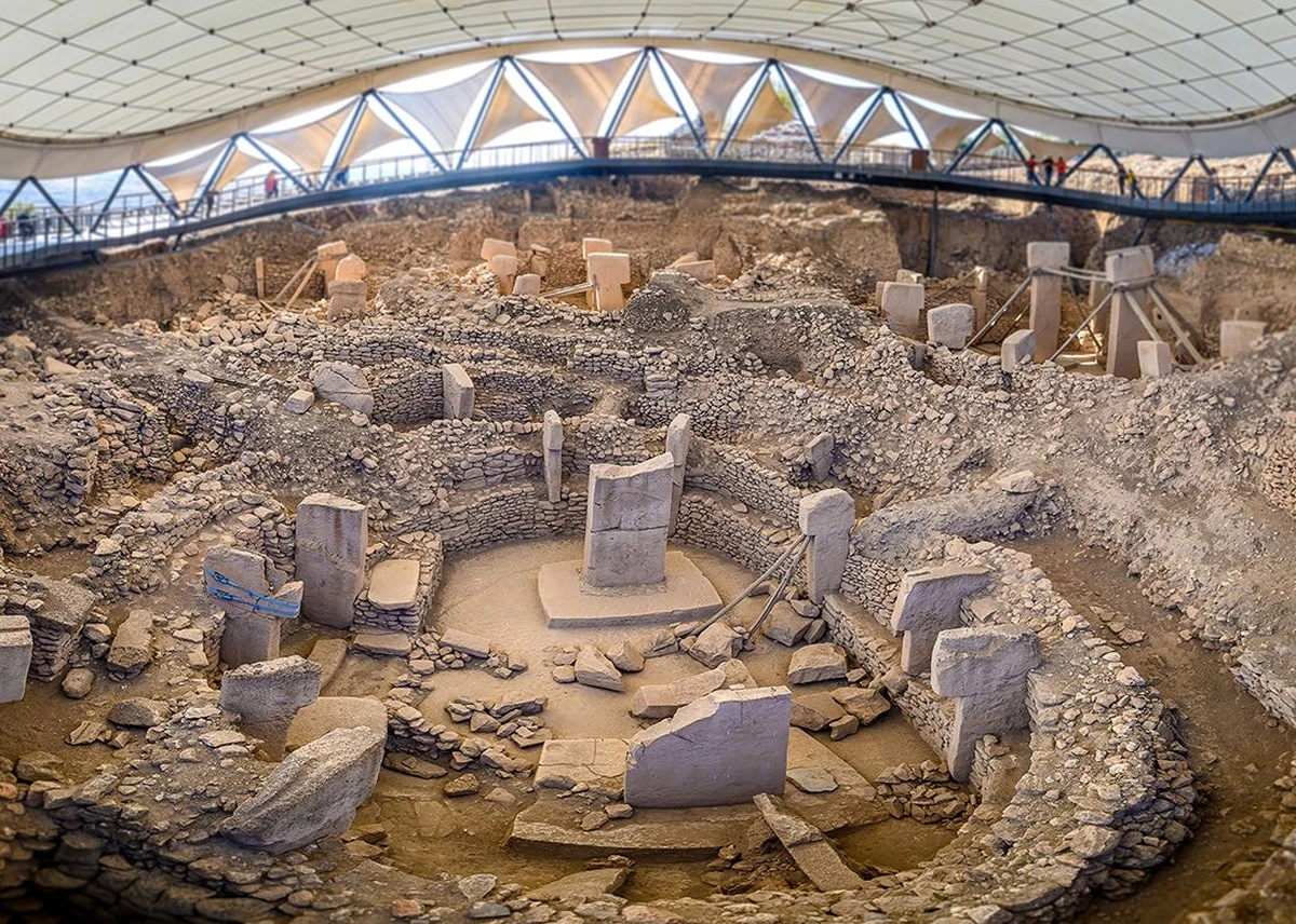 Zapomenutá stavba: Kamenná zeď starší než pyramidy odhaluje tajemství našich předků - image 1