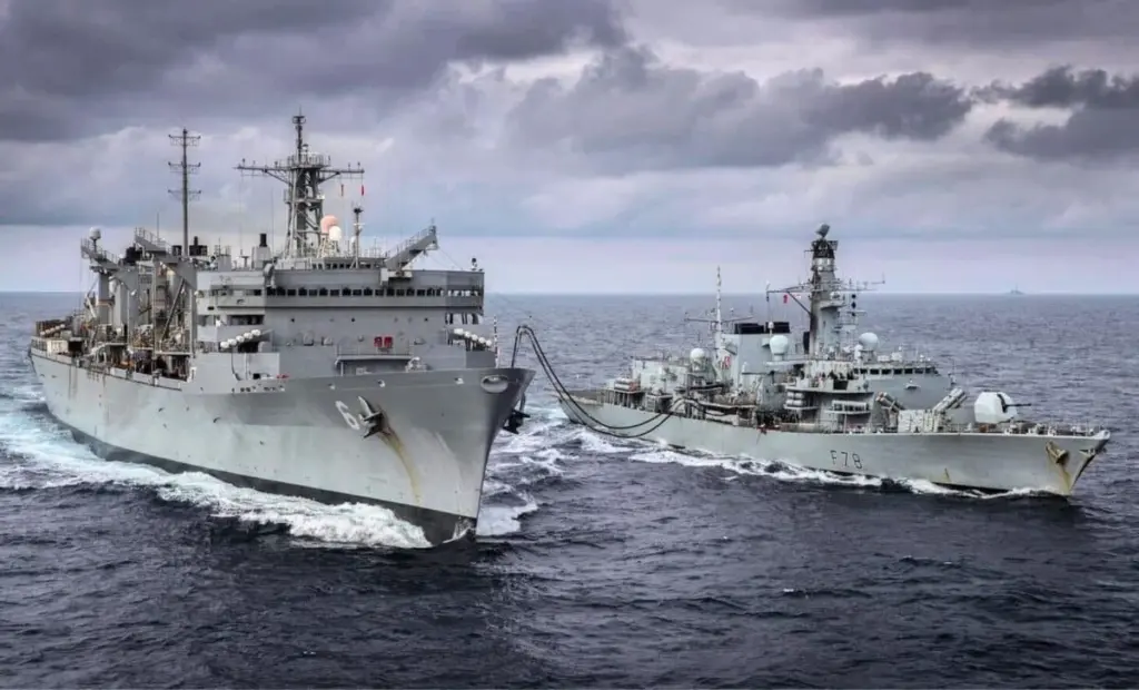 Britská královská námořnictvo se chystá hlídat irské vody: Dublin „free-rider“ platí dlouhý účet