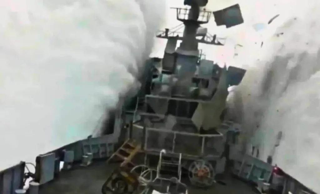 nizozemská válečná loď zničila drony u pobřeží Skotska: Co nás to učí?