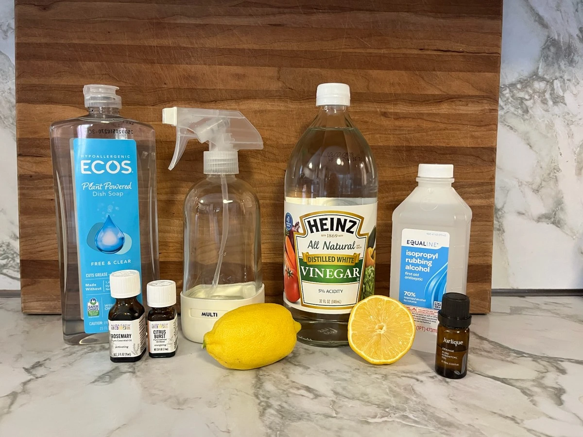 Proč už nekupovat drahé přípravky proti vodnímu kameni: 3 levné ingredience pro zářivé povrchy! - image 2