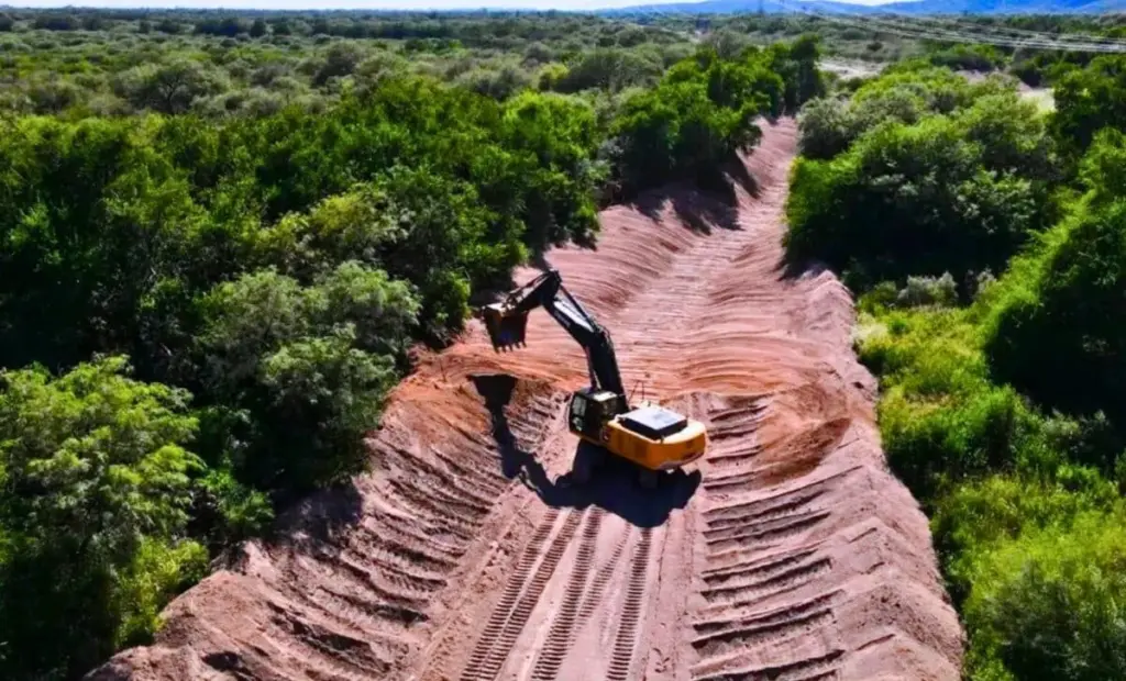 Jak v San Luis zachraňují jezera a ryby přehrazováním řek