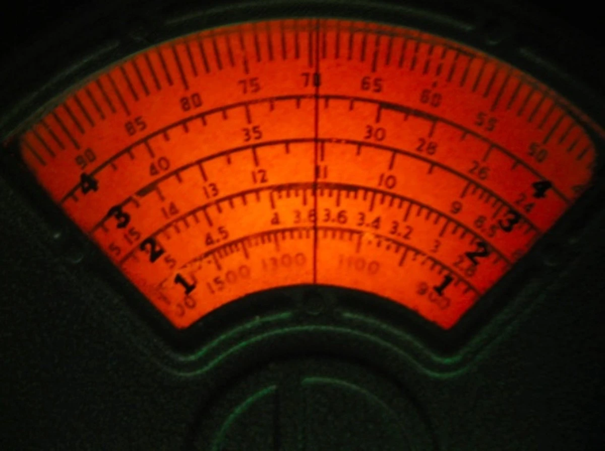 Teenagerka v roce 1937 poslouchala v rádiu Amelii Earhartovou – a její zápisky skrývají šokující detaily - image 2