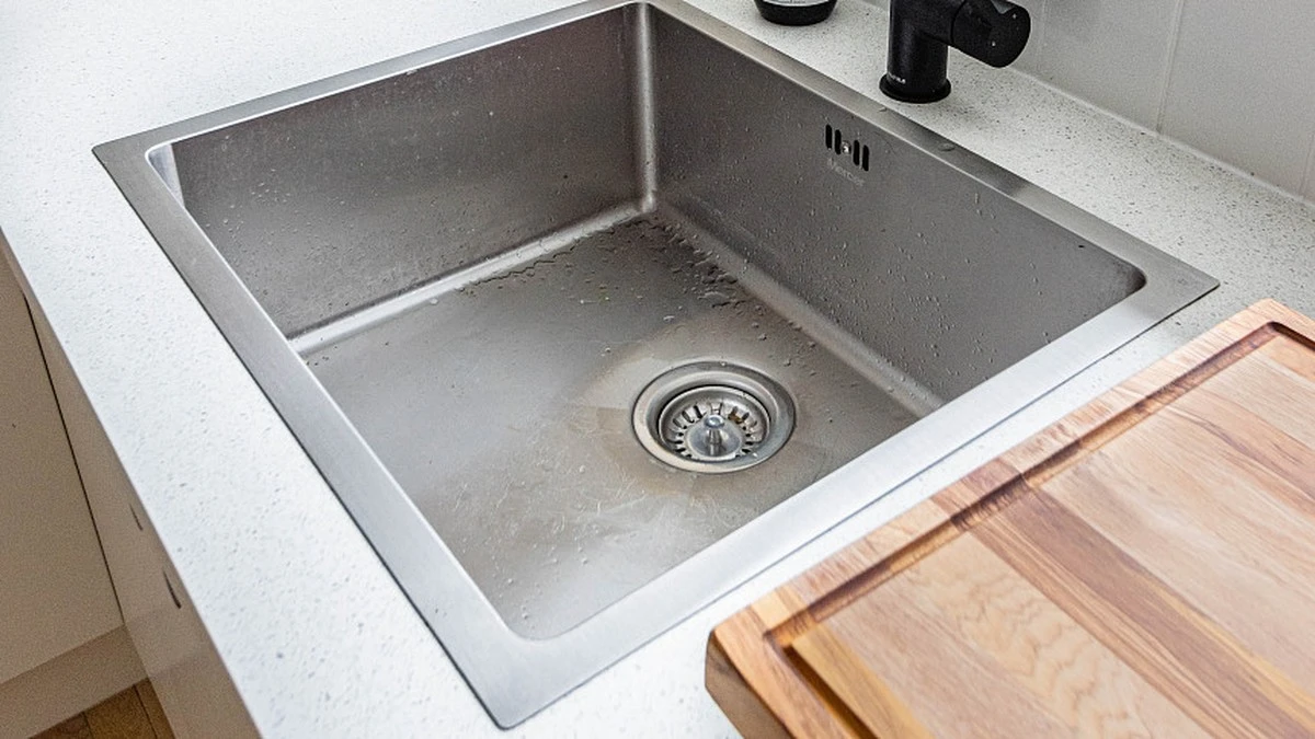 Un gest přírodního prostředku stačí, aby váš nerezový dřez zase zářil jako nový - image 2